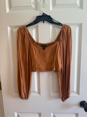 Forever 21 Rust Brown Long-Sleeve Smocked Crop Top